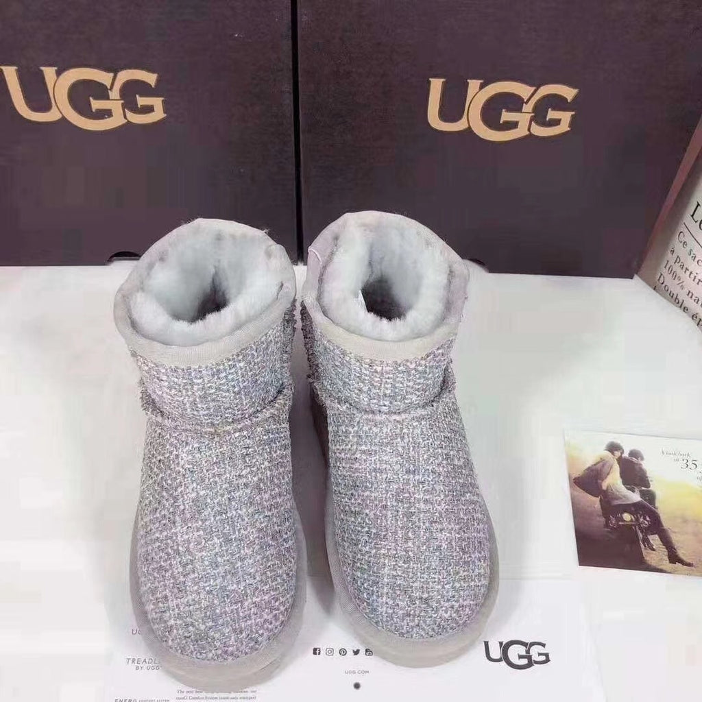Chic Grey Kids' Snow Boots | Elegant Winter Style