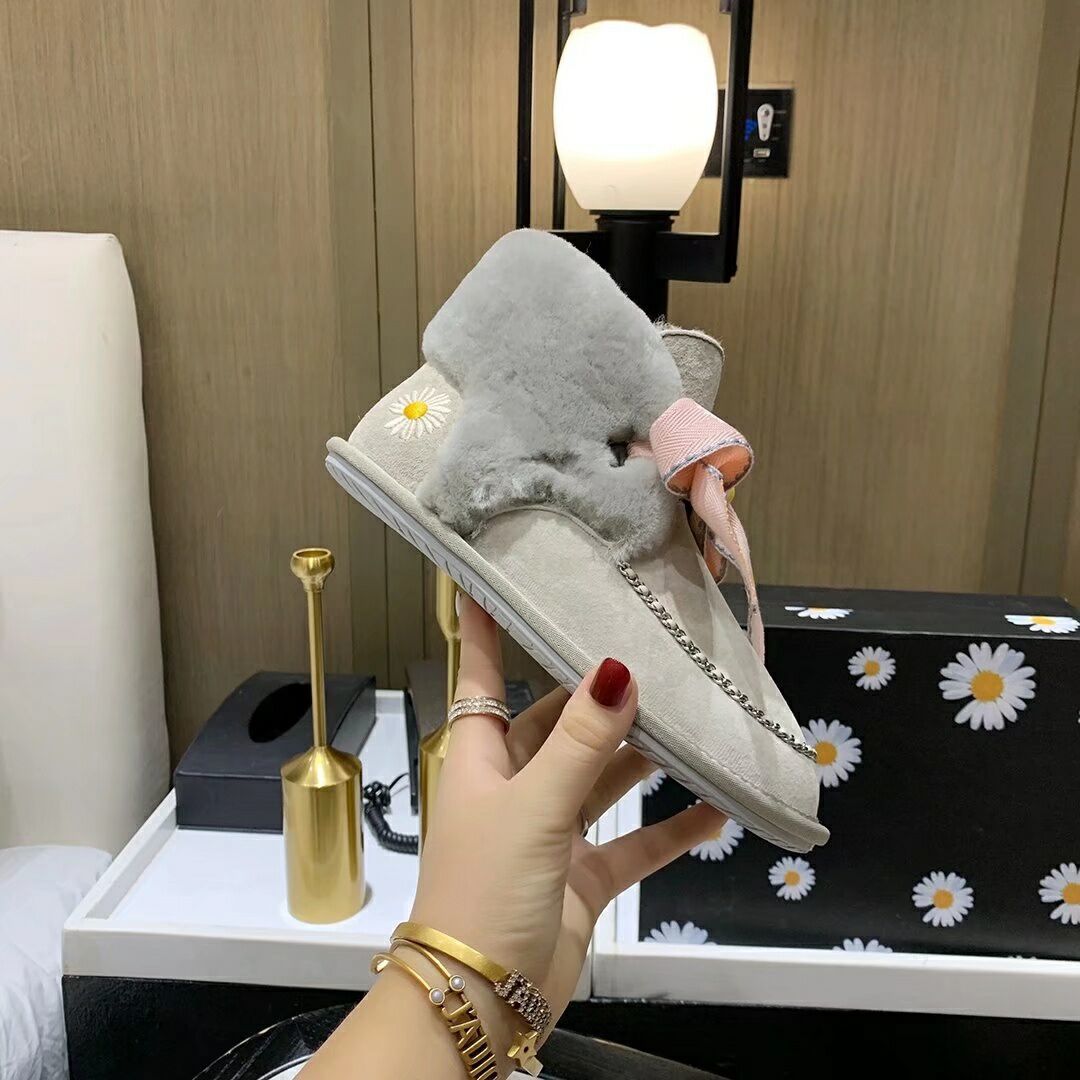 Grey Daisy Shoes | Chain & Ribbon Details – In Stock