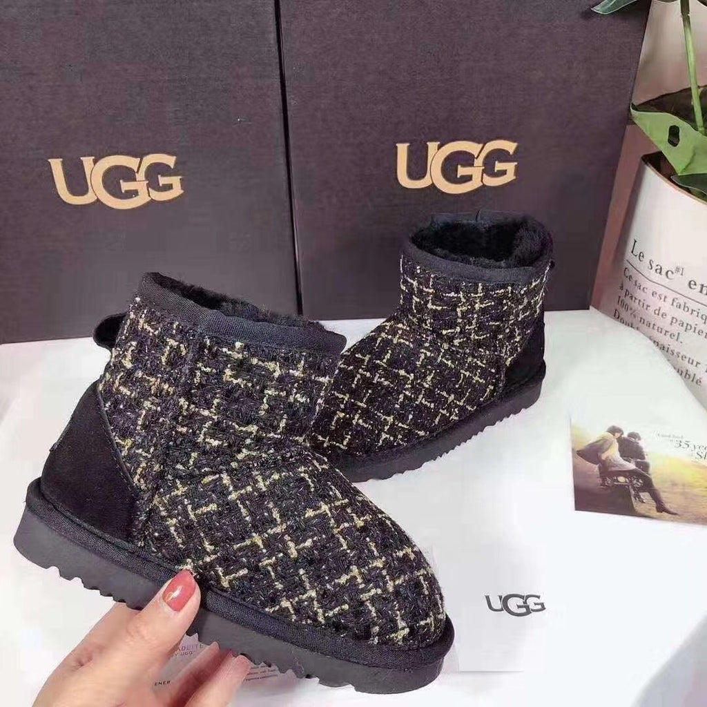 Chic Black Kids' Snow Boots | Elegant Winter Style
