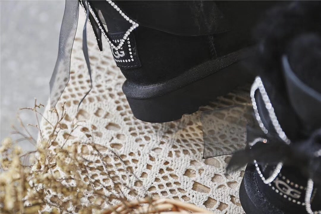 Classic Black Snow Boots | Three-Way Styling – Model 6503
