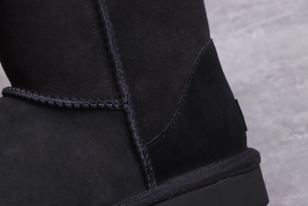 Black Classic Short II Boots | Classic 2.0 Style – In Stock