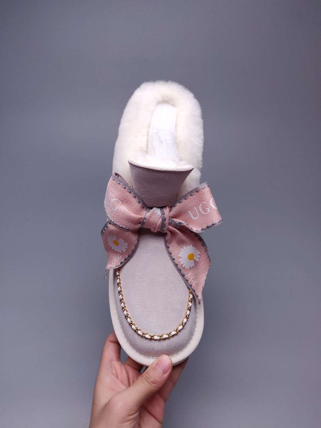 Creamy White Daisy Shoes | Chain & Ribbon Details – In Stock