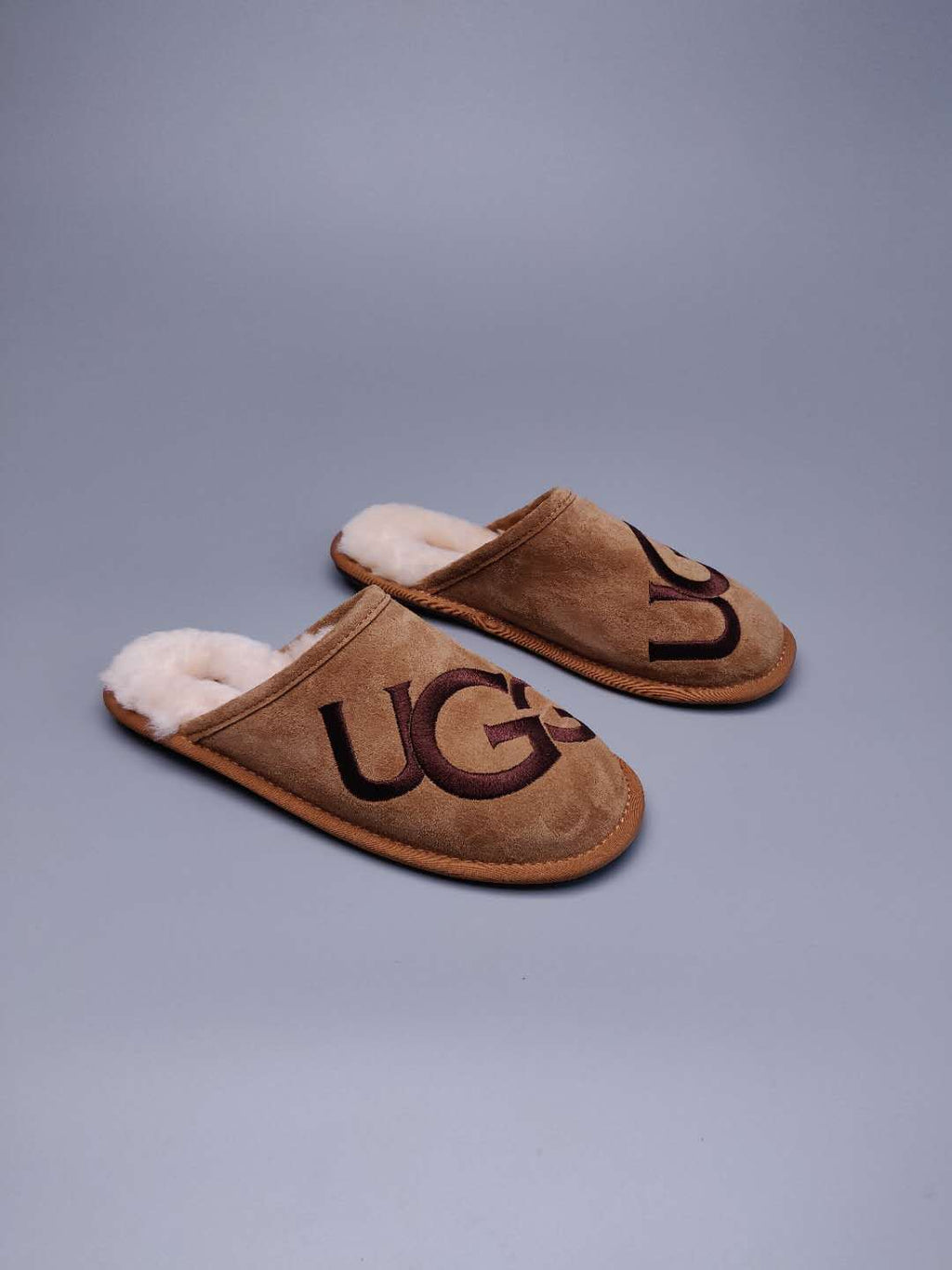 Chestnut Designer-Style Indoor Slippers | G Logo House Shoes – In Stock