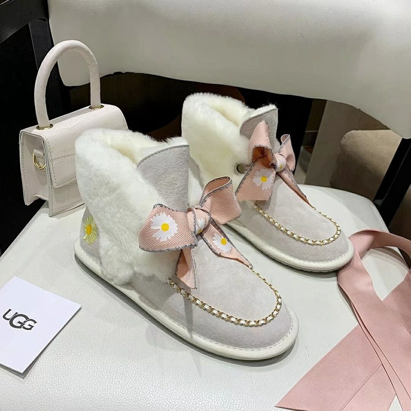 Creamy White Daisy Shoes | Chain & Ribbon Details – In Stock