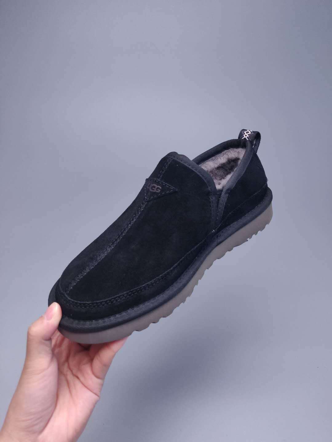 Men's Black Slip-On Low-Top Sneakers | Easy Everyday Style – In Stock