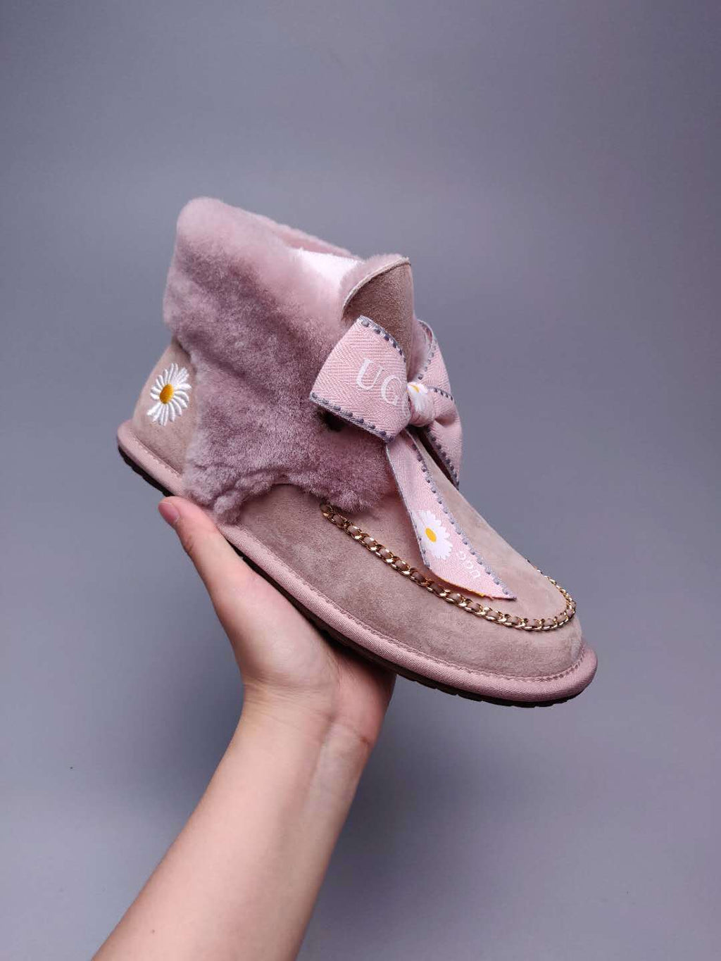 Dusty Pink Daisy Shoes | Chain & Ribbon Details – In Stock