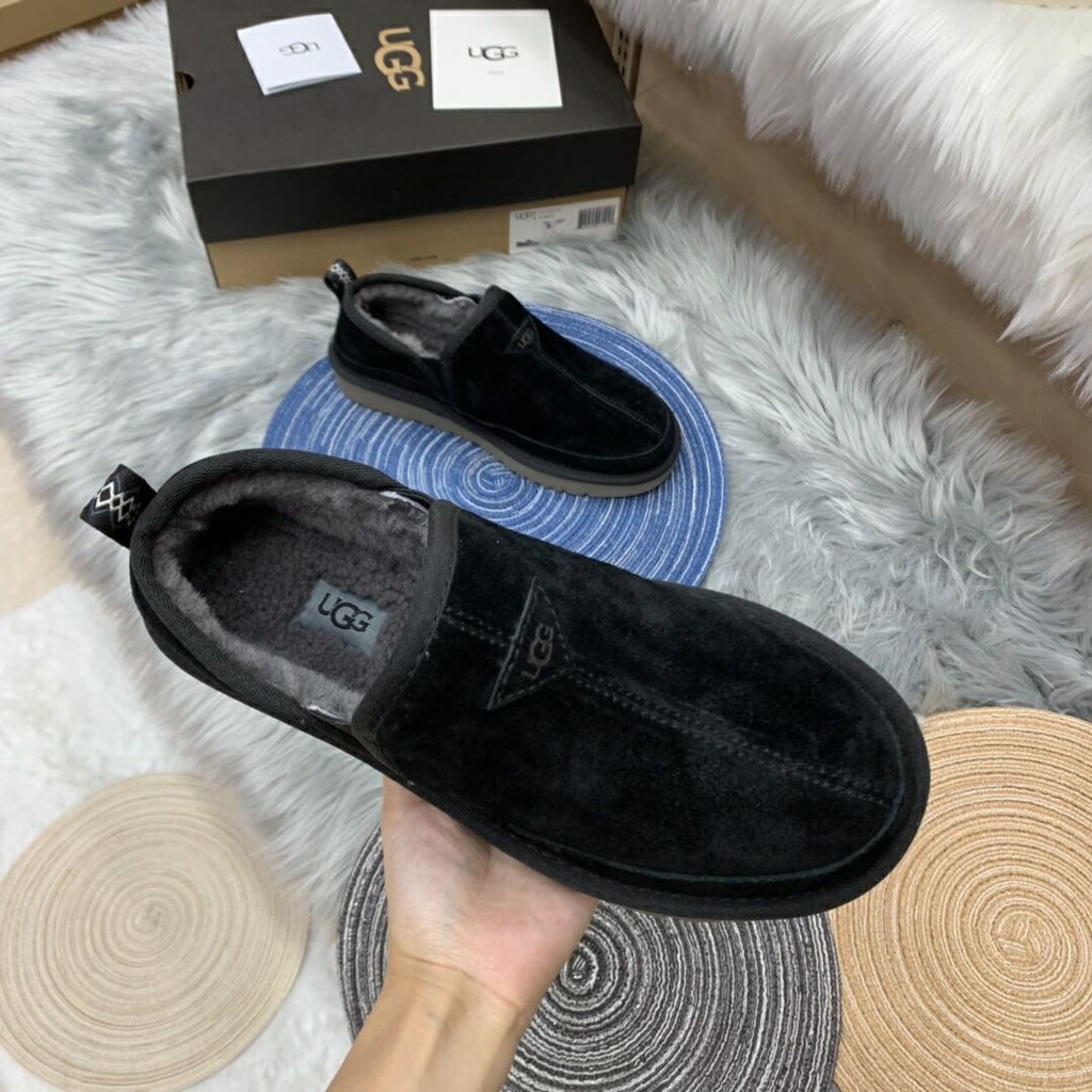 Men's Black Slip-On Low-Top Sneakers | Easy Everyday Style – In Stock