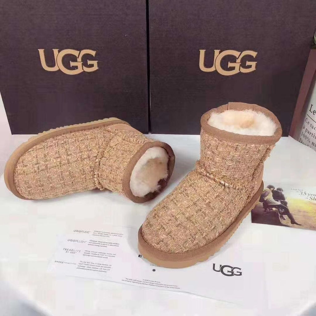 Chic Chestnut Kids' Snow Boots | Elegant Winter Style