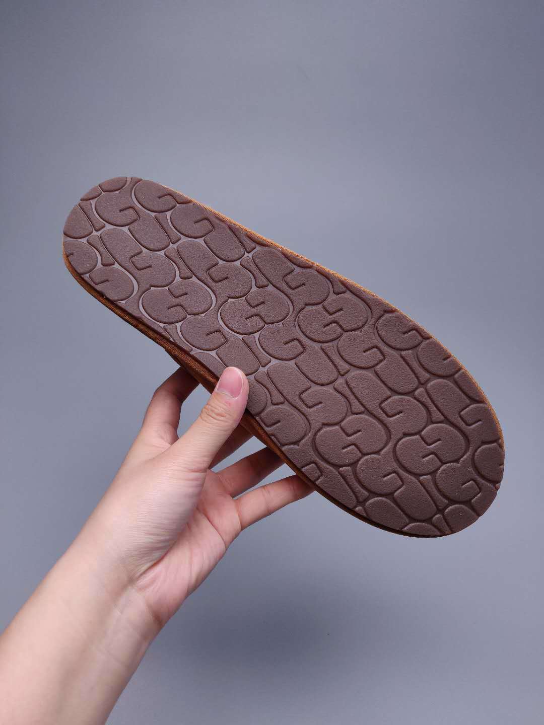 Chestnut Designer-Style Indoor Slippers | G Logo House Shoes – In Stock