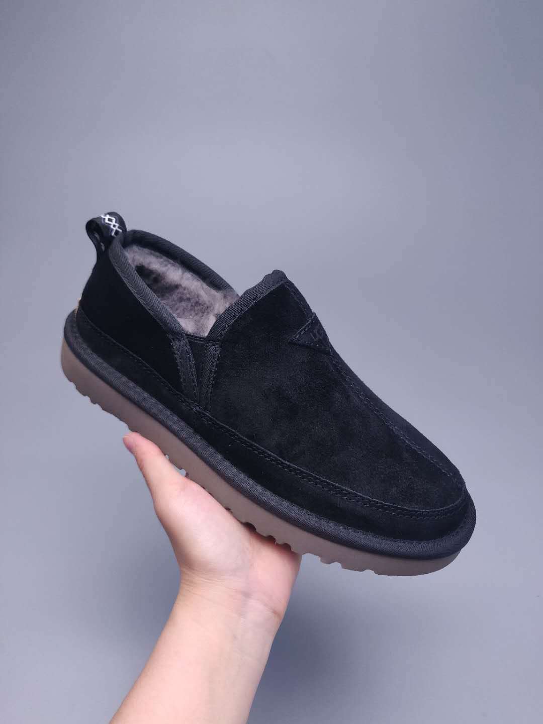 Men's Black Slip-On Low-Top Sneakers | Easy Everyday Style – In Stock