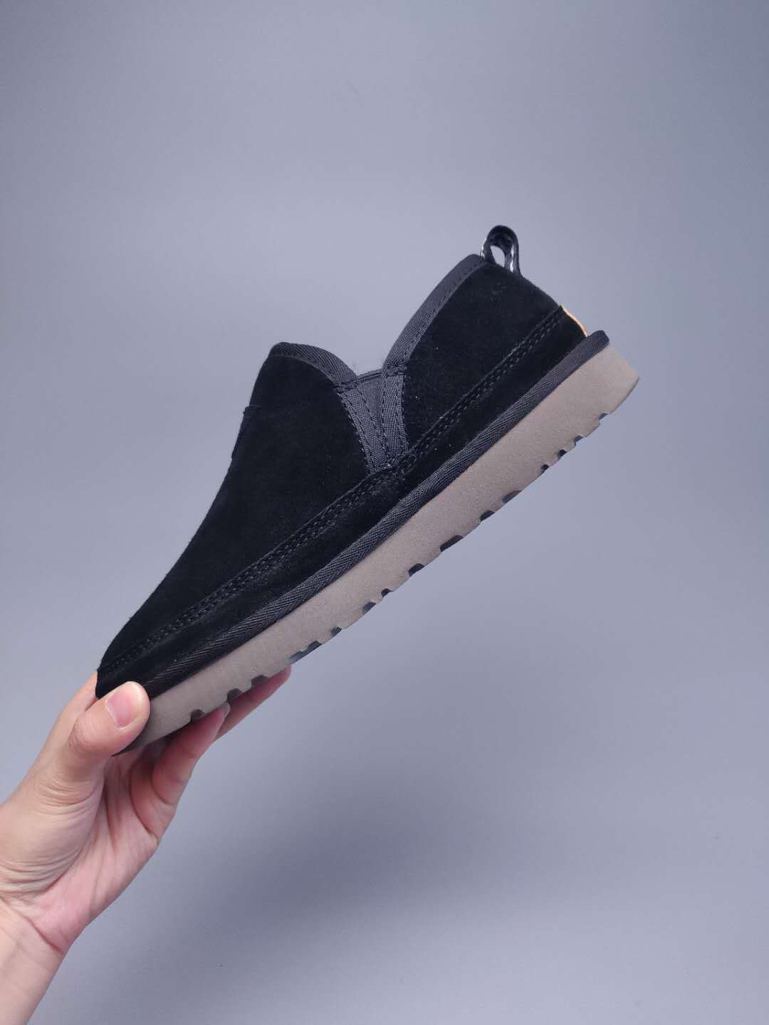 Men's Black Slip-On Low-Top Sneakers | Easy Everyday Style – In Stock