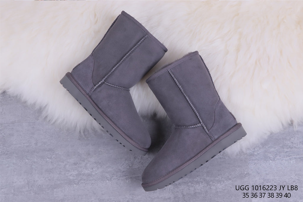 Grey Classic Short II Boots | Classic 2.0 Style – In Stock