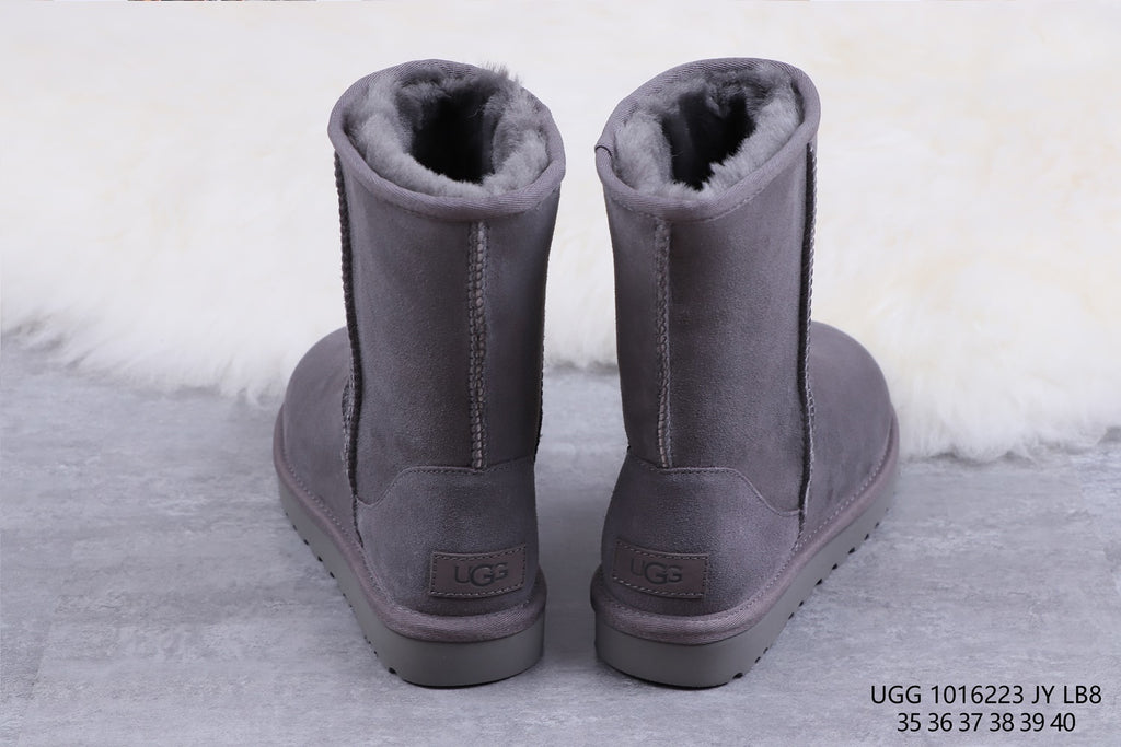 Grey Classic Short II Boots | Classic 2.0 Style – In Stock