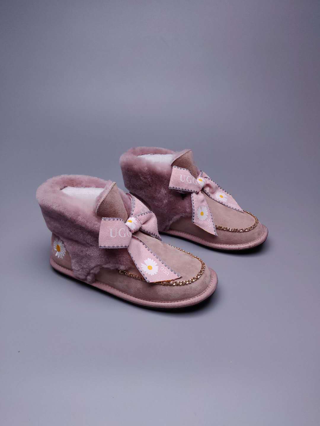 Dusty Pink Daisy Shoes | Chain & Ribbon Details – In Stock