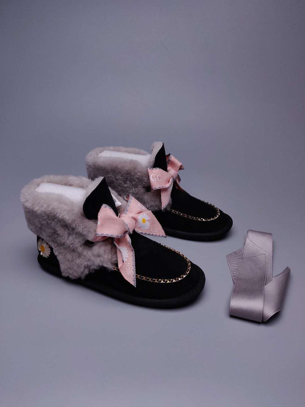 Black Daisy Shoes | Chain & Ribbon Details – In Stock