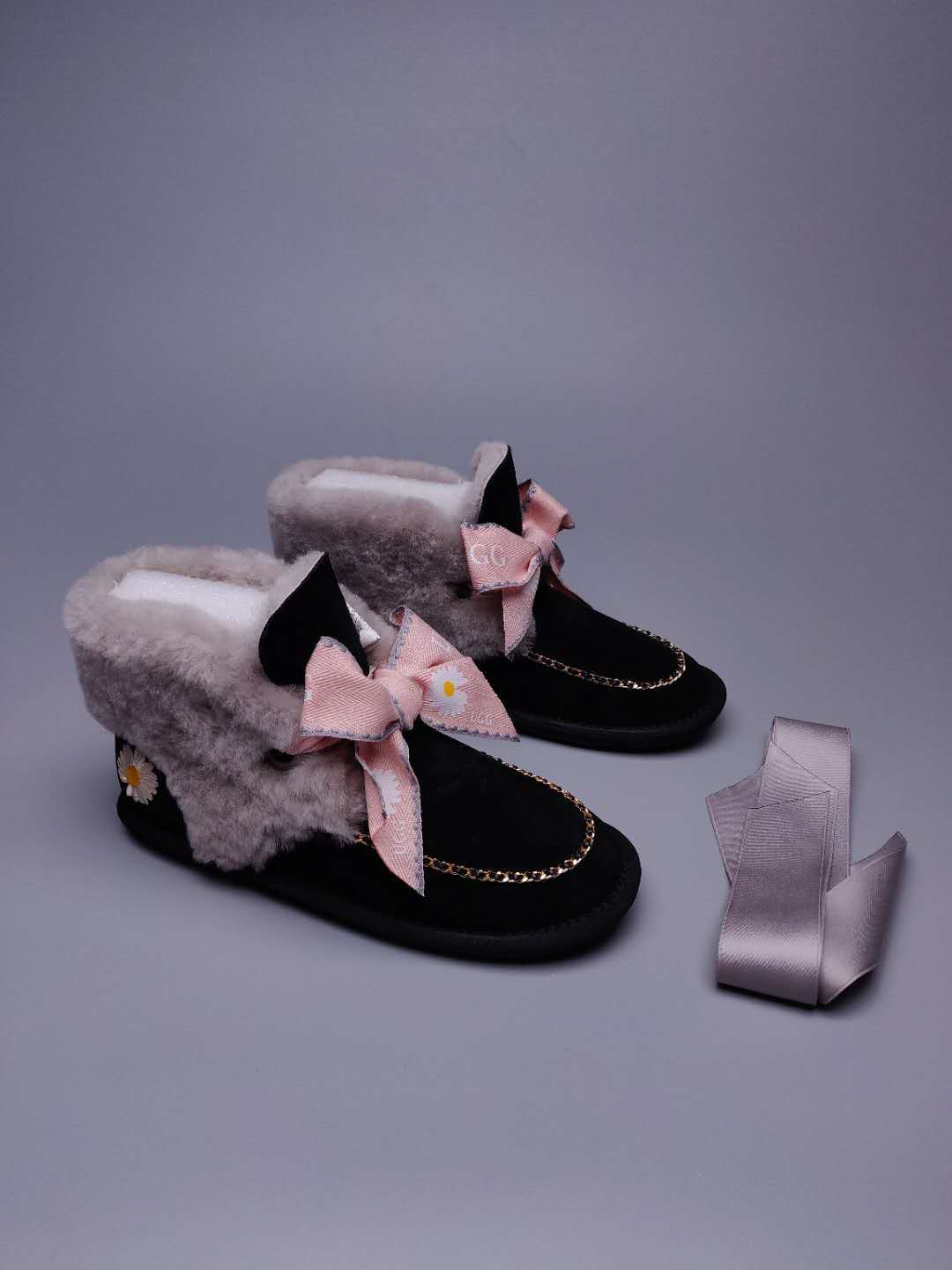 Black Daisy Shoes | Chain & Ribbon Details – In Stock