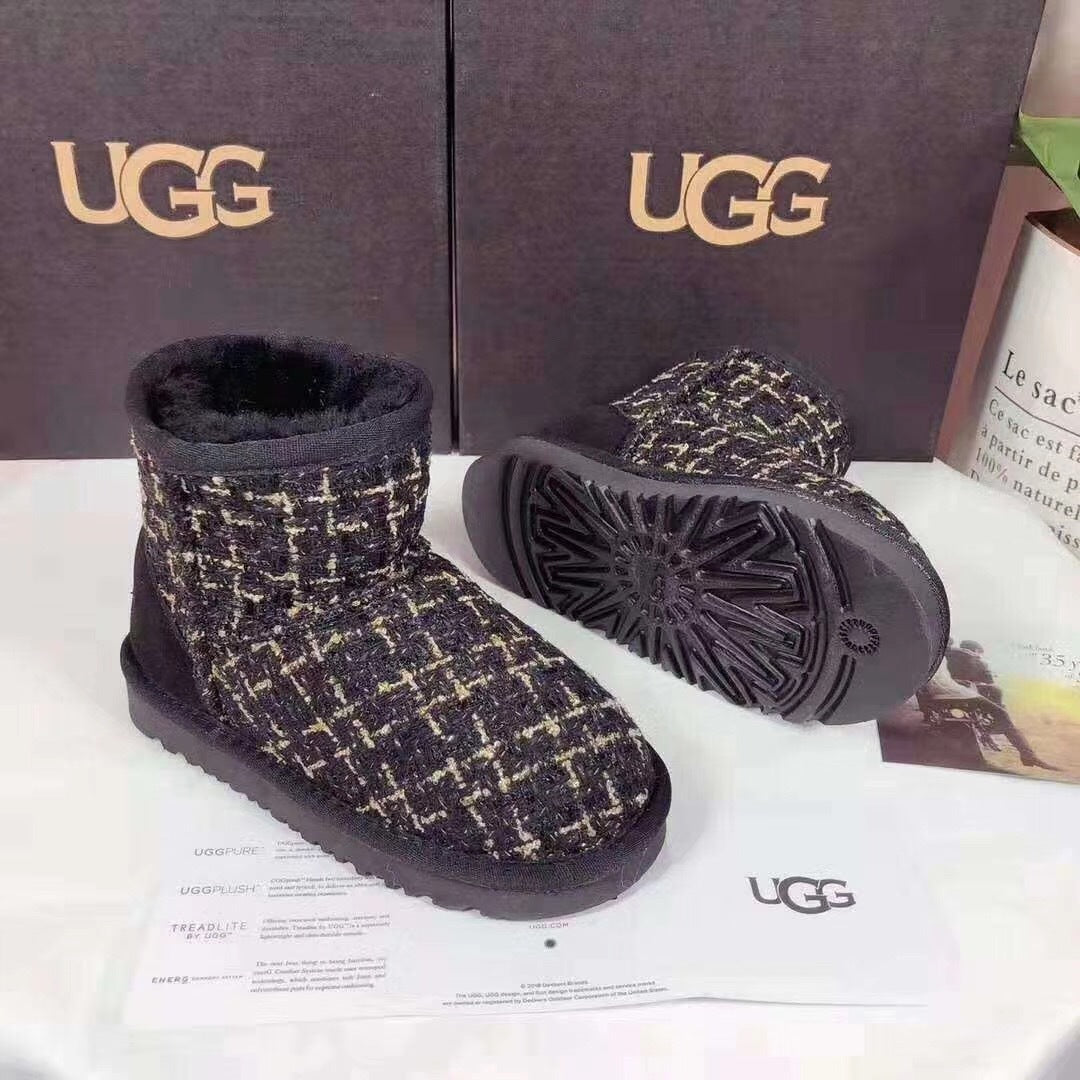 Chic Black Kids' Snow Boots | Elegant Winter Style