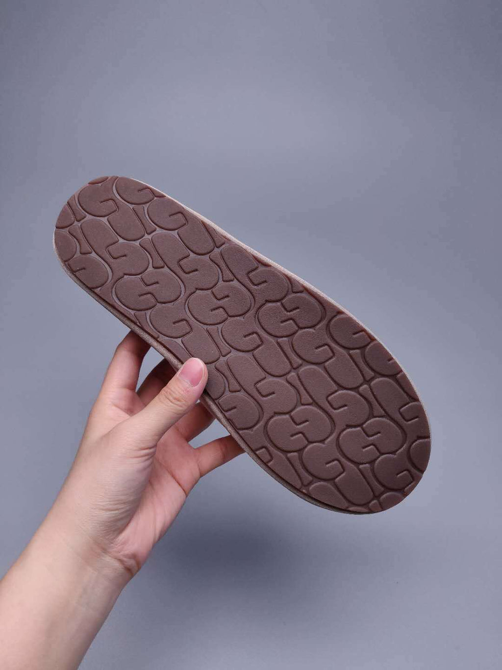 Grey Designer-Style Indoor Slippers | G Logo House Shoes – In Stock