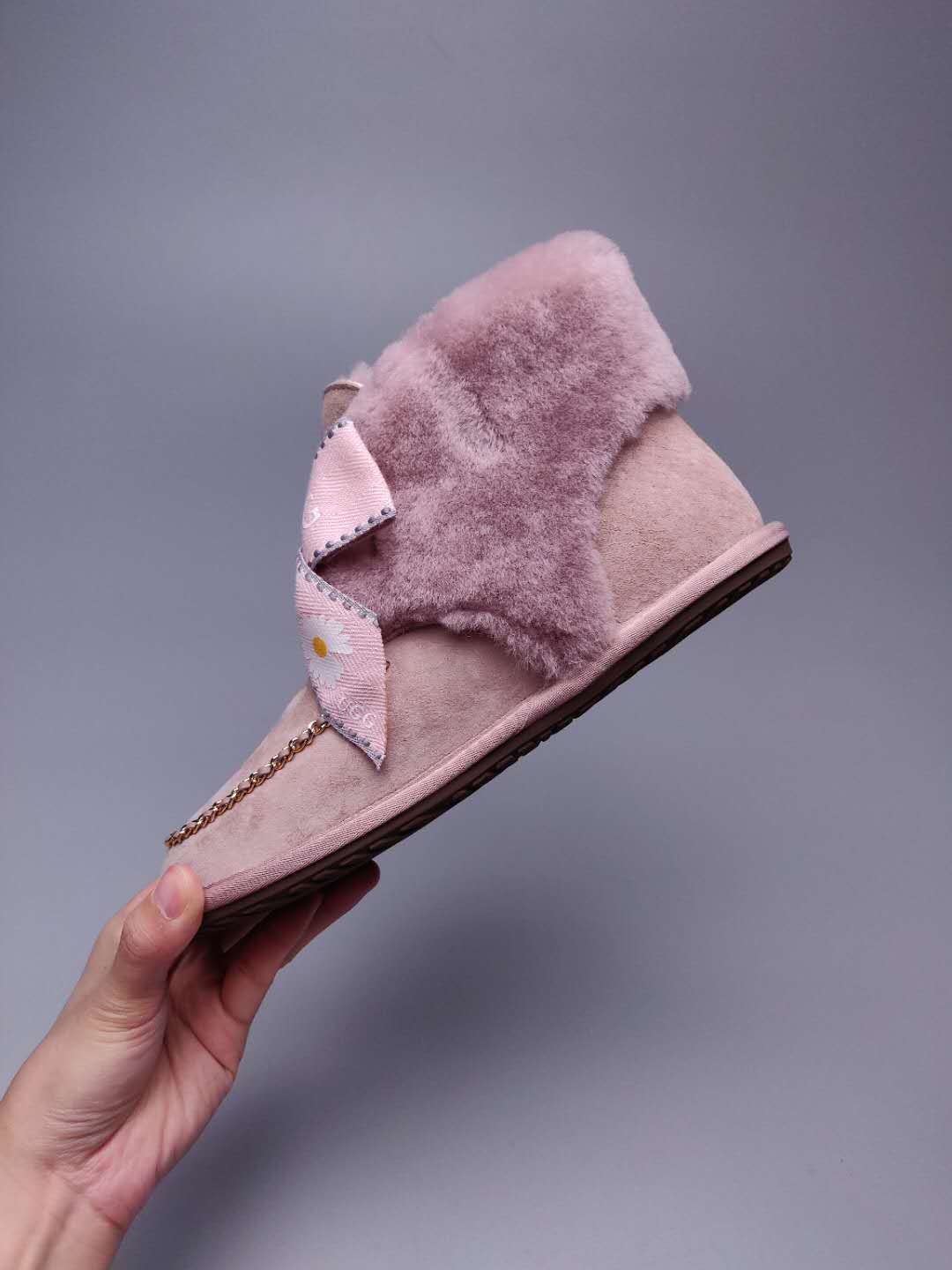 Dusty Pink Daisy Shoes | Chain & Ribbon Details – In Stock