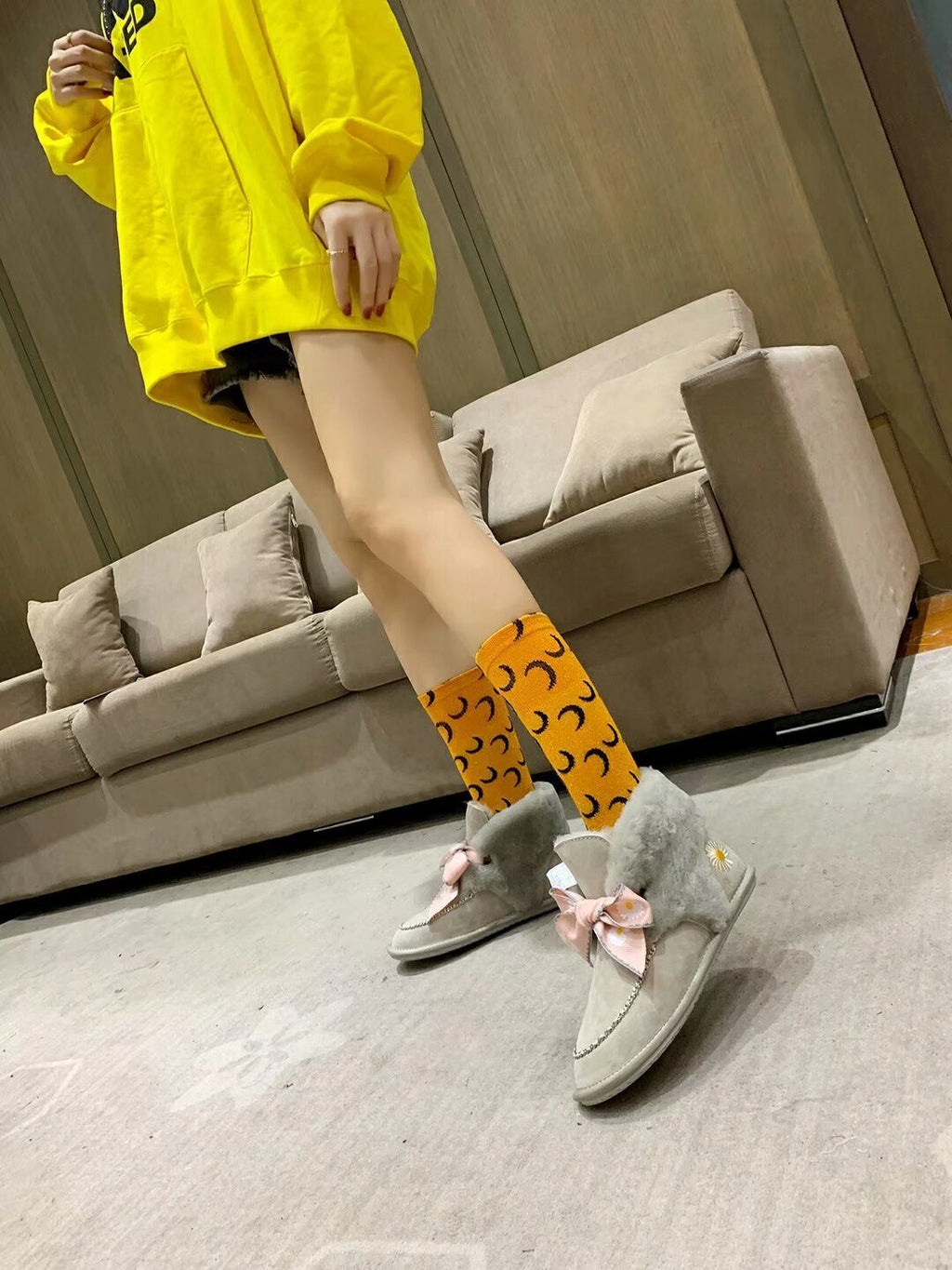 Grey Daisy Shoes | Chain & Ribbon Details – In Stock