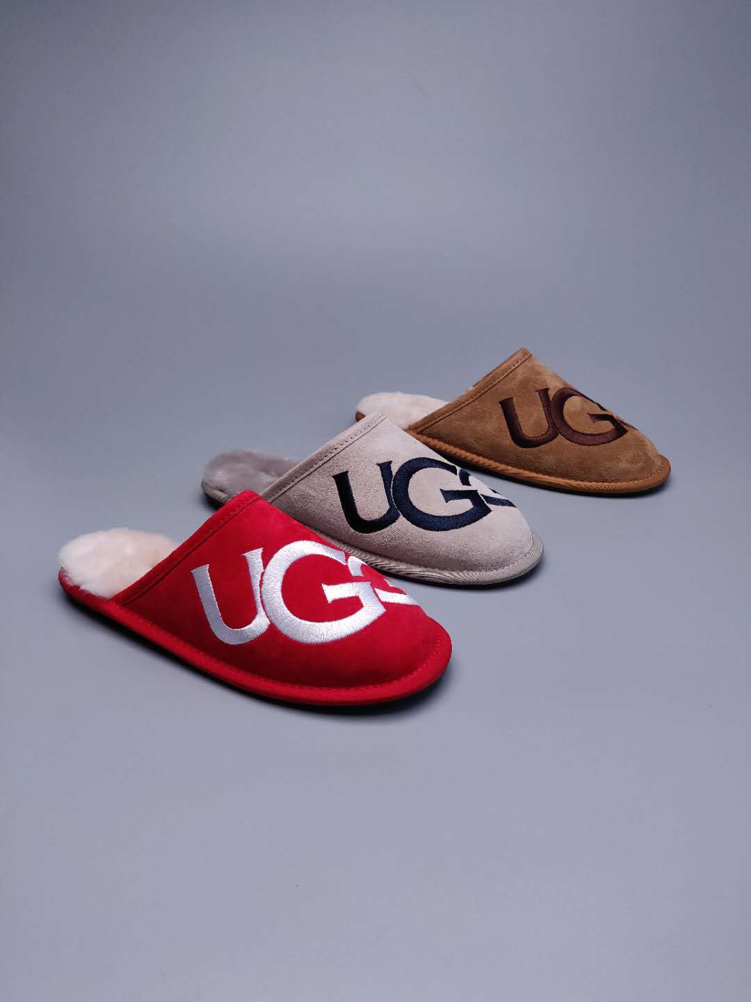Grey Designer-Style Indoor Slippers | G Logo House Shoes – In Stock