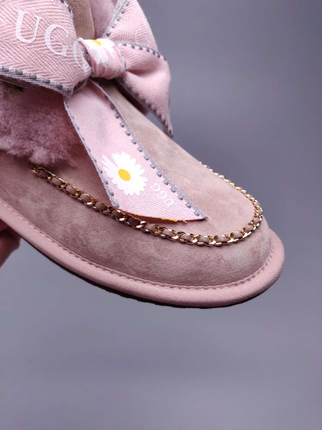 Dusty Pink Daisy Shoes | Chain & Ribbon Details – In Stock