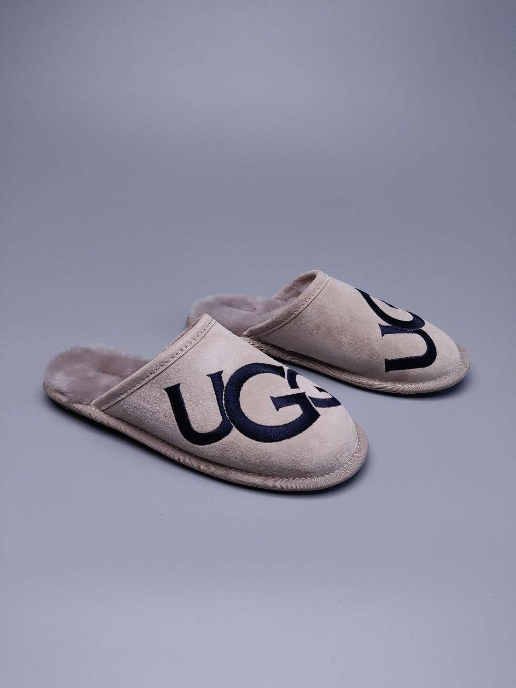 Grey Designer-Style Indoor Slippers | G Logo House Shoes – In Stock