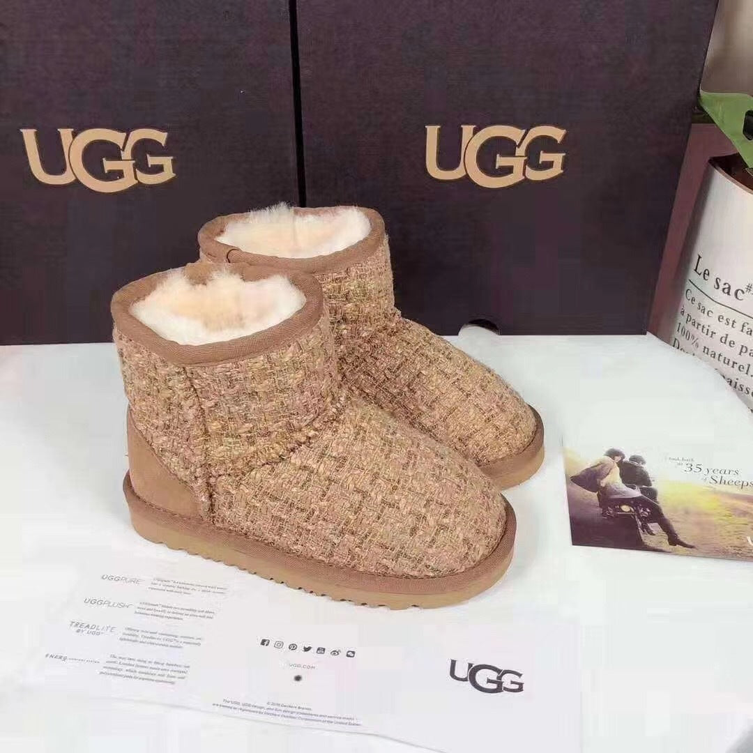 Chic Chestnut Kids' Snow Boots | Elegant Winter Style