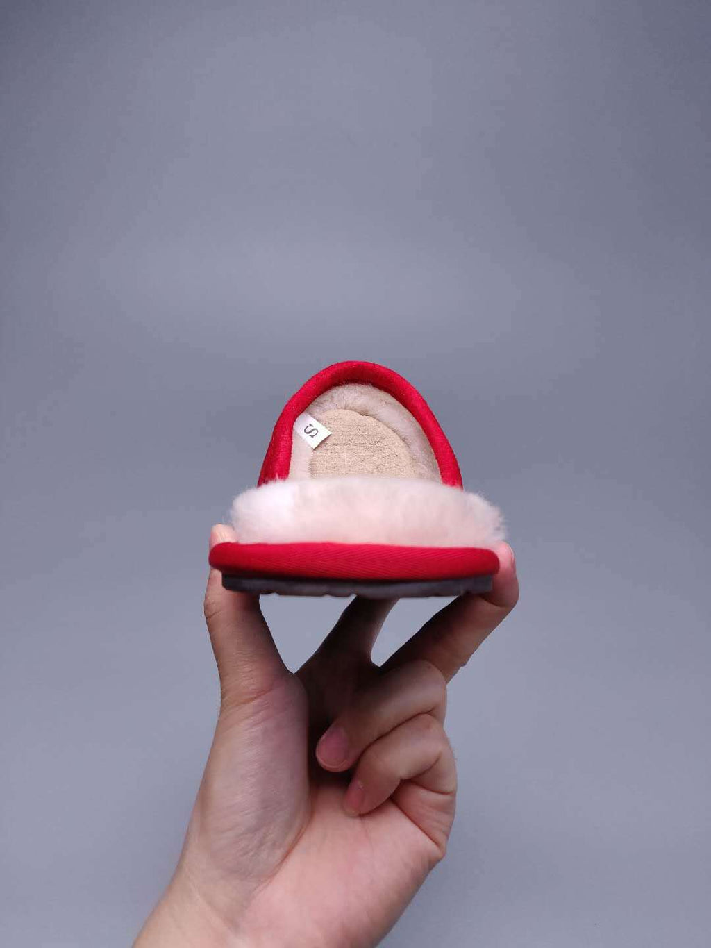 Red Designer-Style Indoor Slippers | G Logo House Shoes – In Stock
