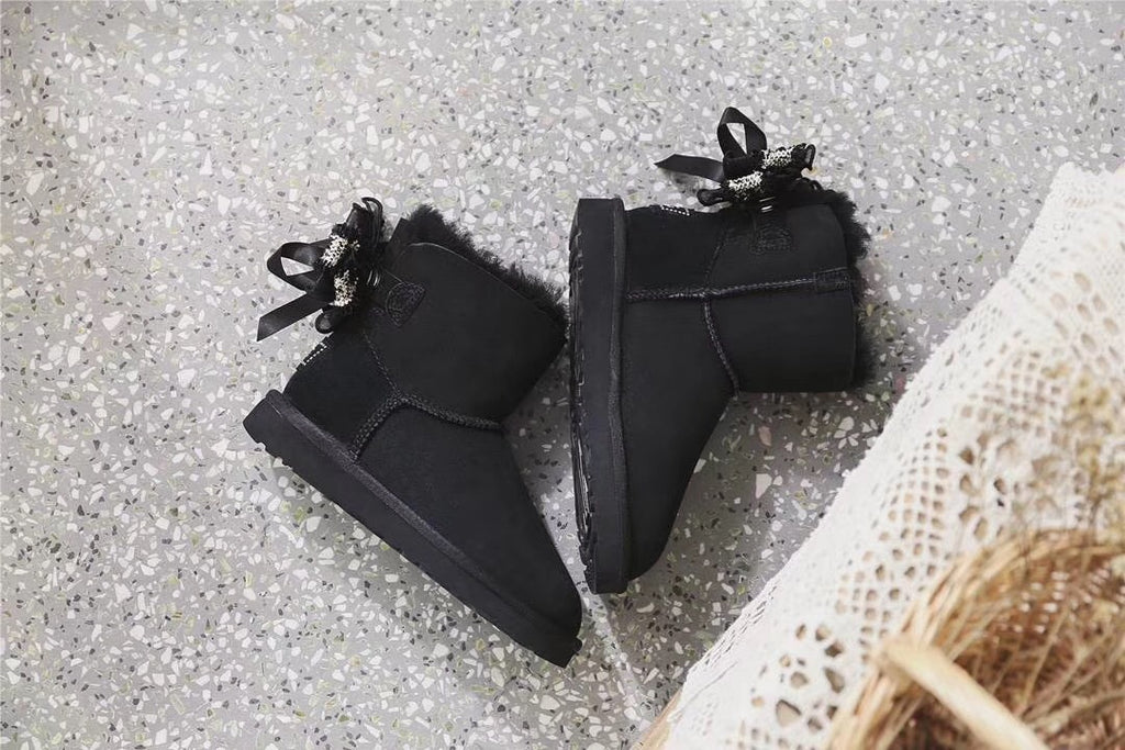 Classic Black Snow Boots | Three-Way Styling – Model 6503