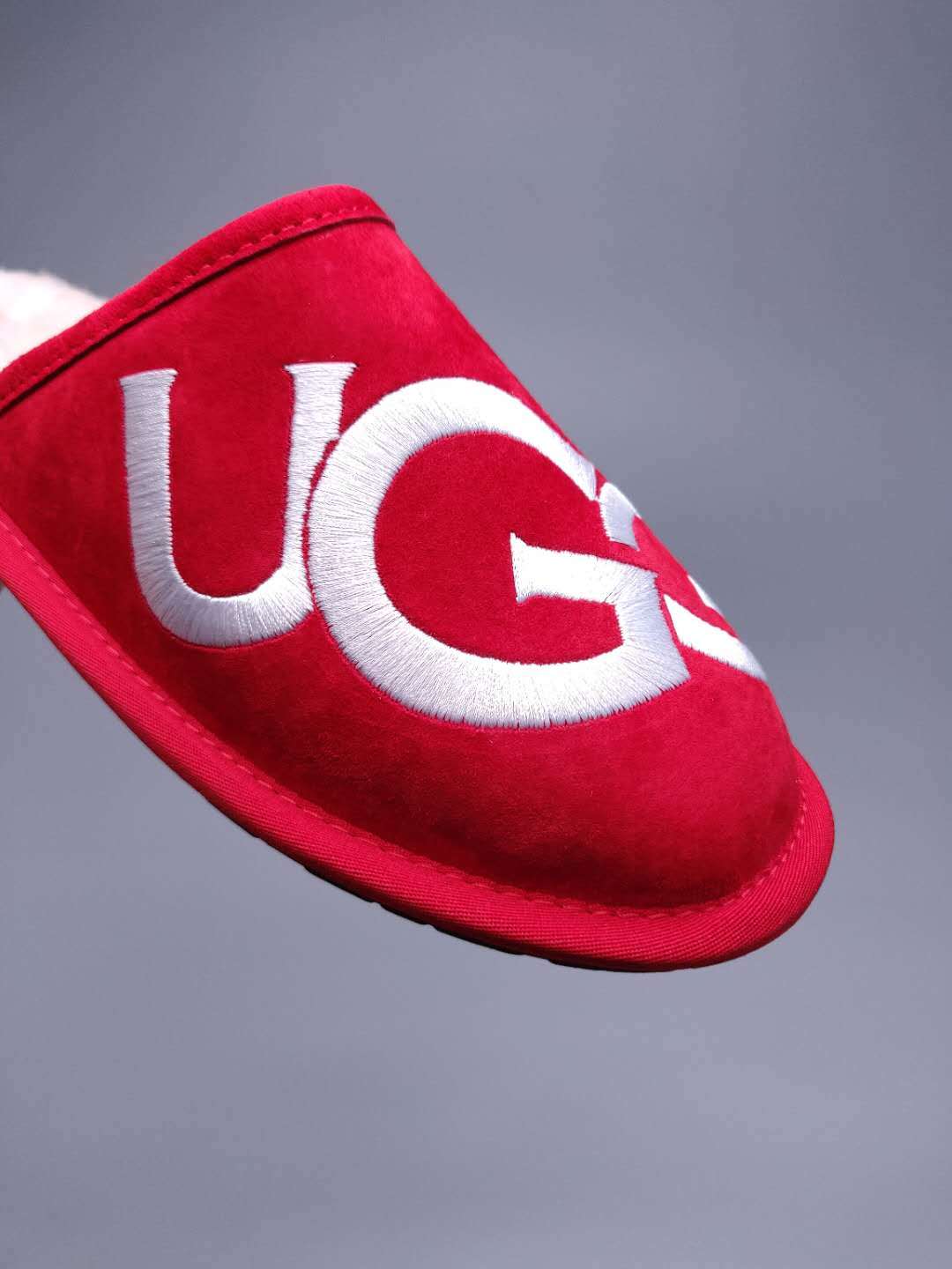 Red Designer-Style Indoor Slippers | G Logo House Shoes – In Stock