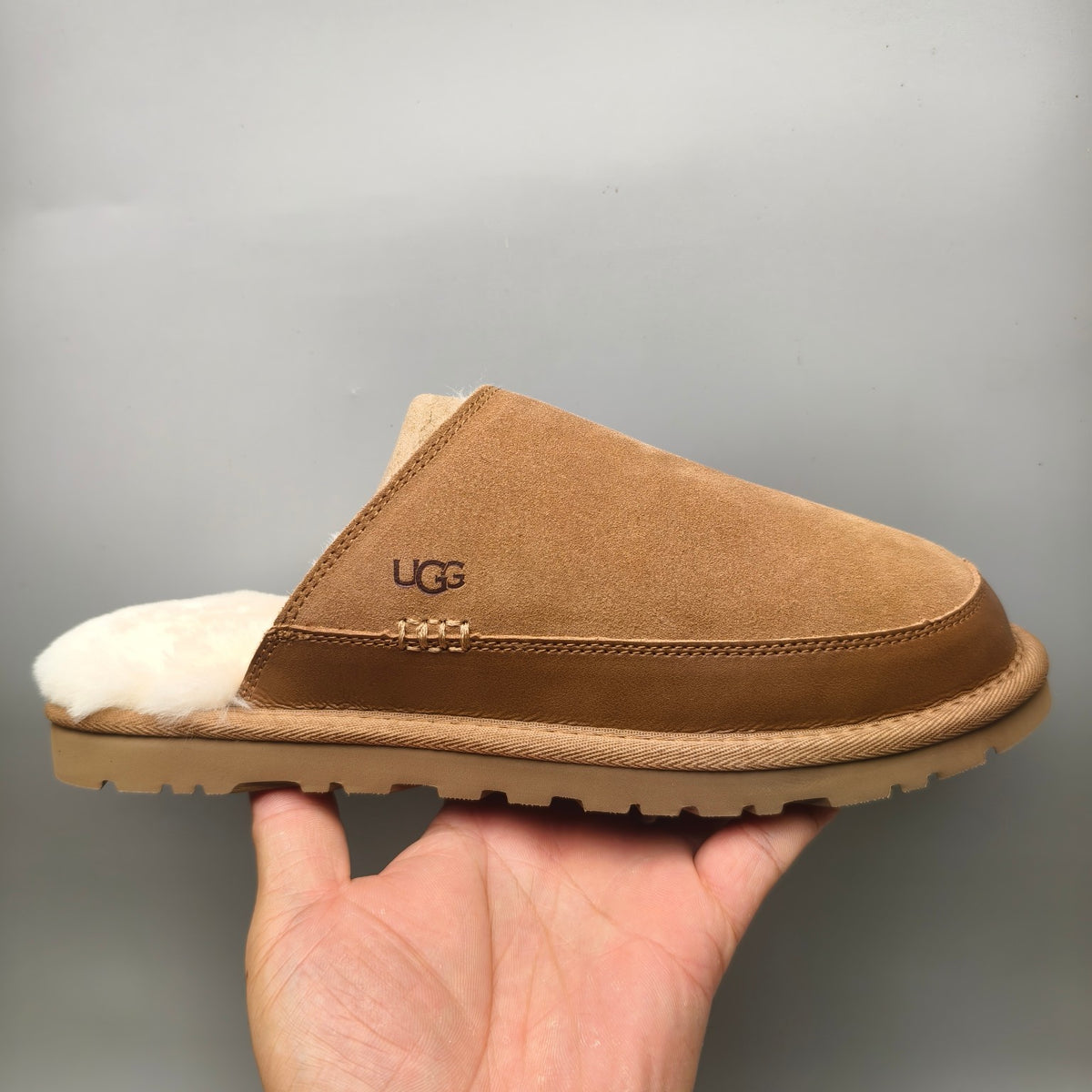 Chestnut Men's Plush Slippers | Ultra-Light Casual Style – In Stock