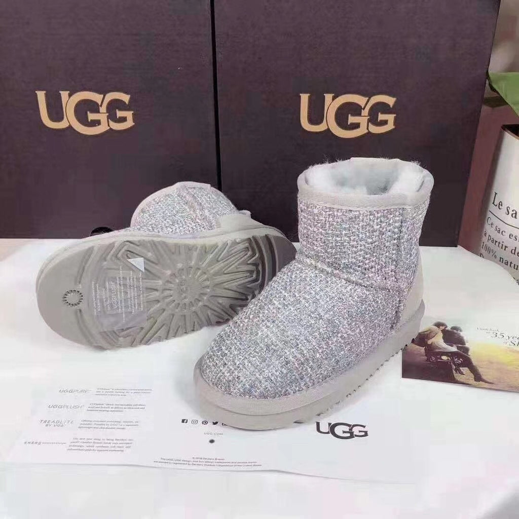 Chic Grey Kids' Snow Boots | Elegant Winter Style