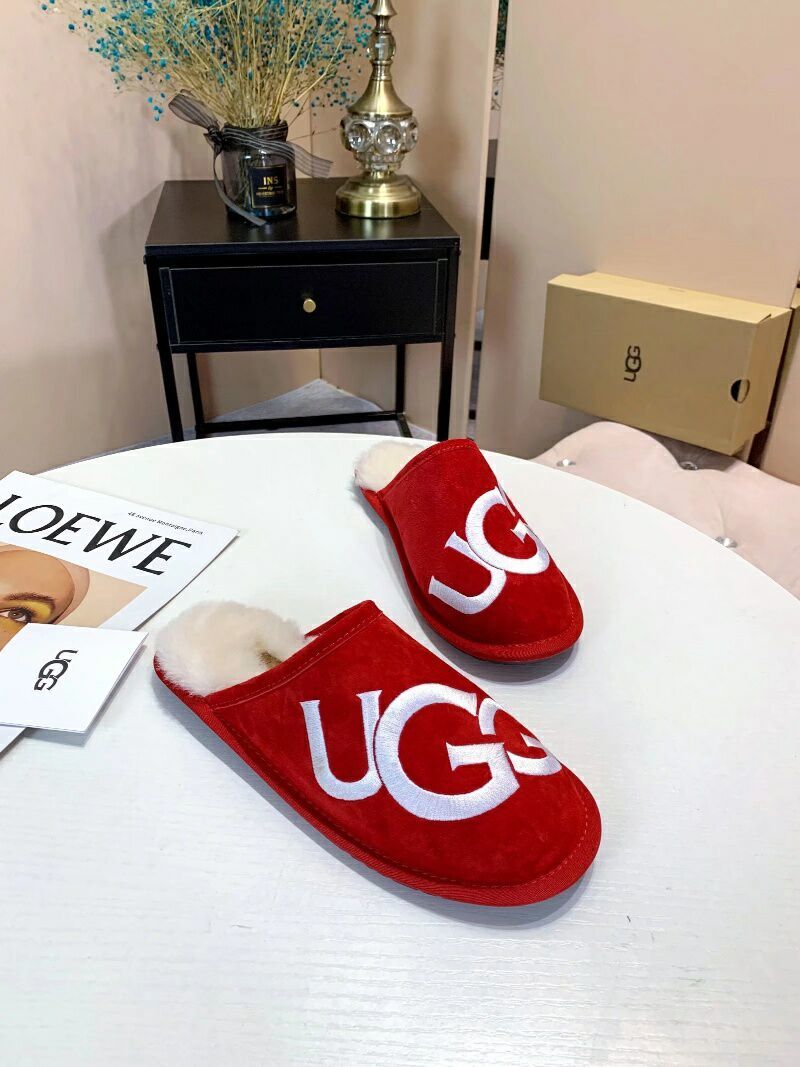 Red Designer-Style Indoor Slippers | G Logo House Shoes – In Stock