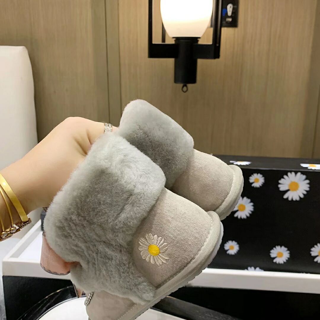 Grey Daisy Shoes | Chain & Ribbon Details – In Stock