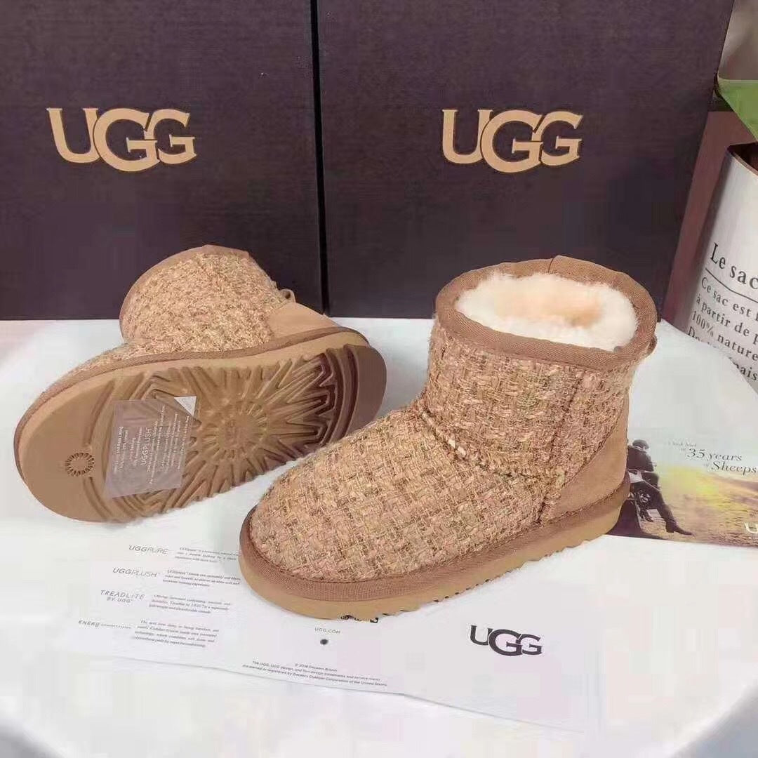Chic Chestnut Kids' Snow Boots | Elegant Winter Style