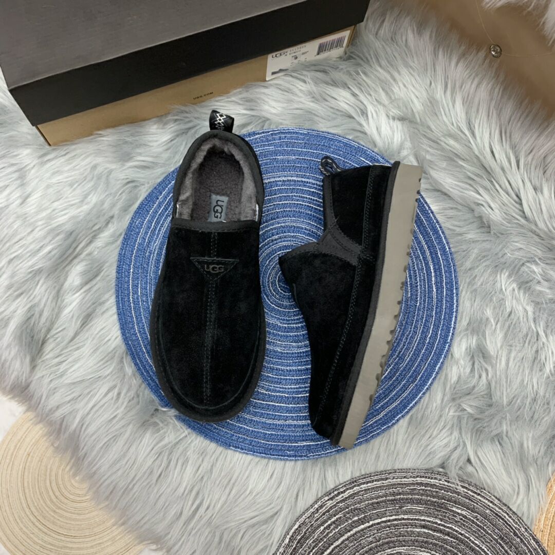 Men's Black Slip-On Low-Top Sneakers | Easy Everyday Style – In Stock