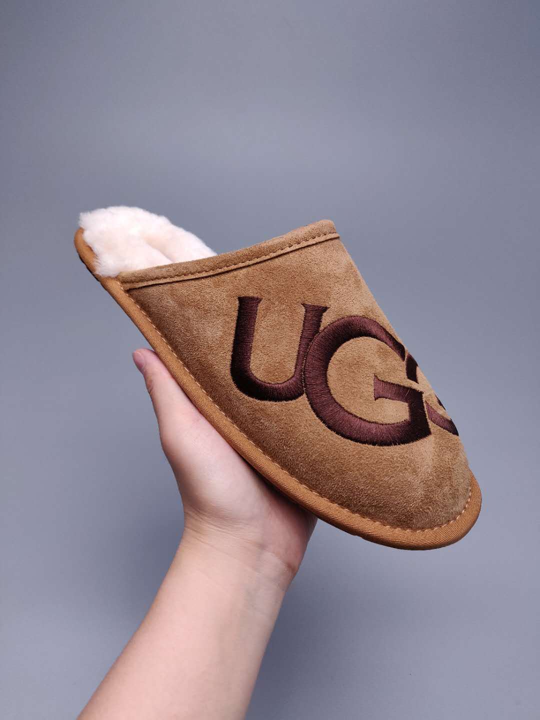 Chestnut Designer-Style Indoor Slippers | G Logo House Shoes – In Stock