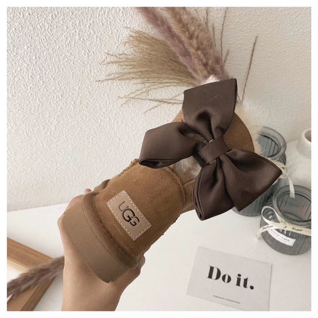 Chestnut Bow-Detail Ankle Boots | Chic Statement Style – In Stock
