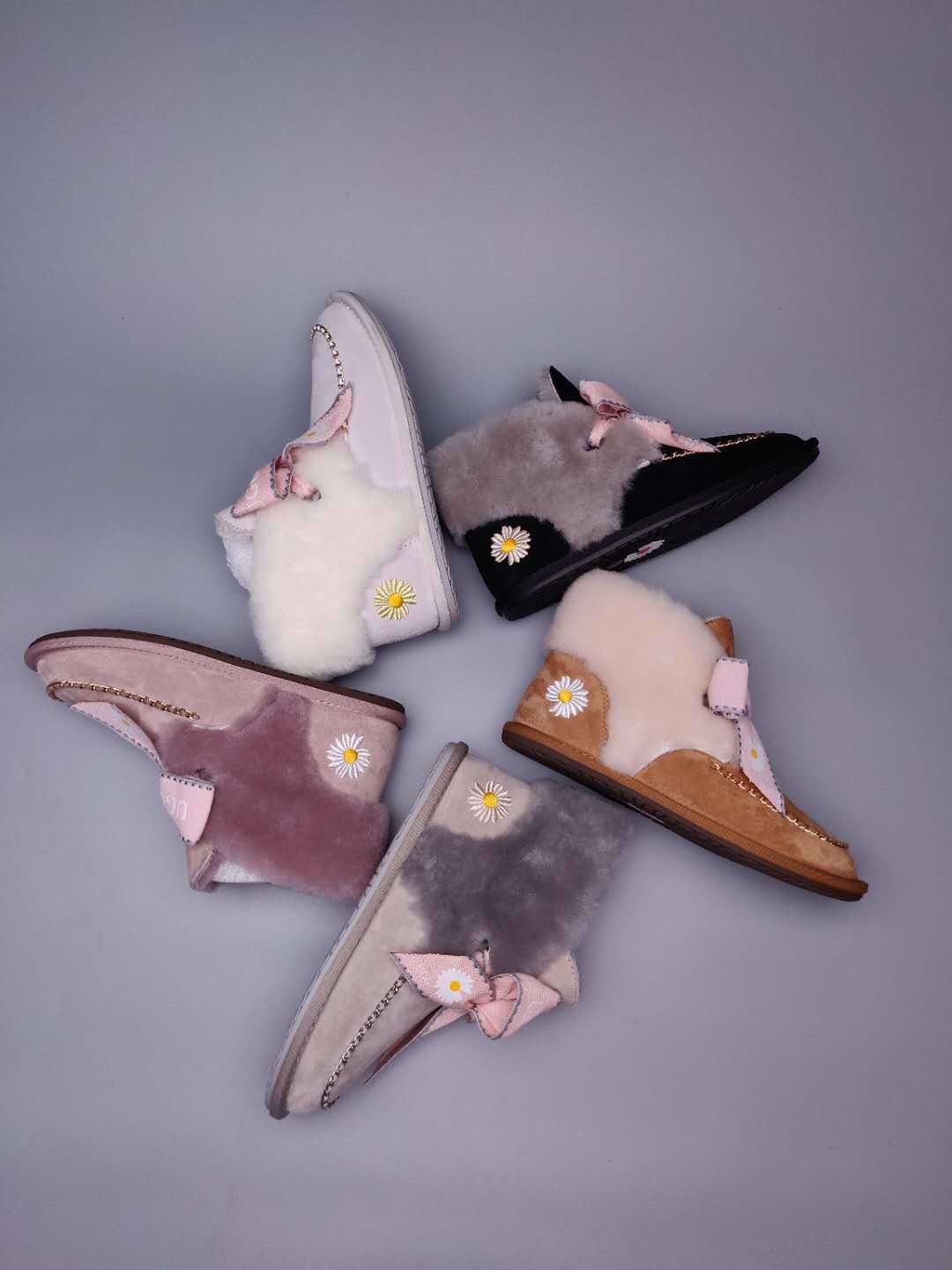 Dusty Pink Daisy Shoes | Chain & Ribbon Details – In Stock