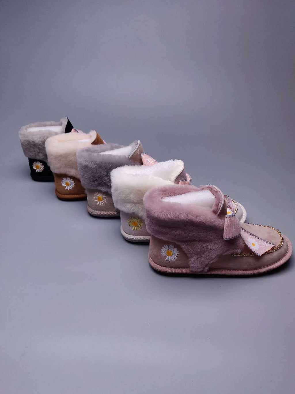Dusty Pink Daisy Shoes | Chain & Ribbon Details – In Stock