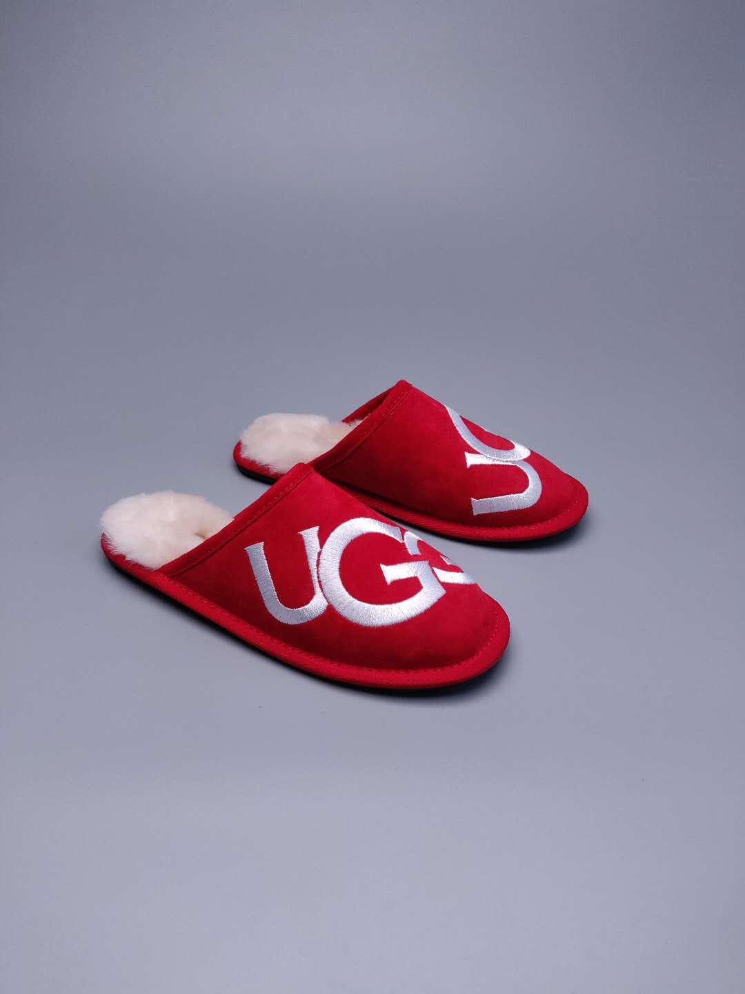 Red Designer-Style Indoor Slippers | G Logo House Shoes – In Stock